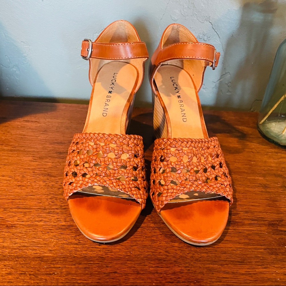 Lucky Brand Rabekka Wedge Sandal Size 6M